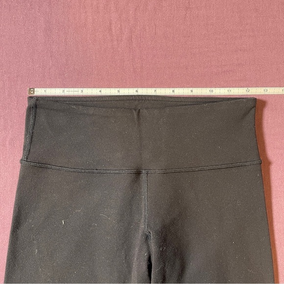 Lululemon Align Crop Leggings in black Capri Pants - Size 4 - EUC - Picture 3 of 7